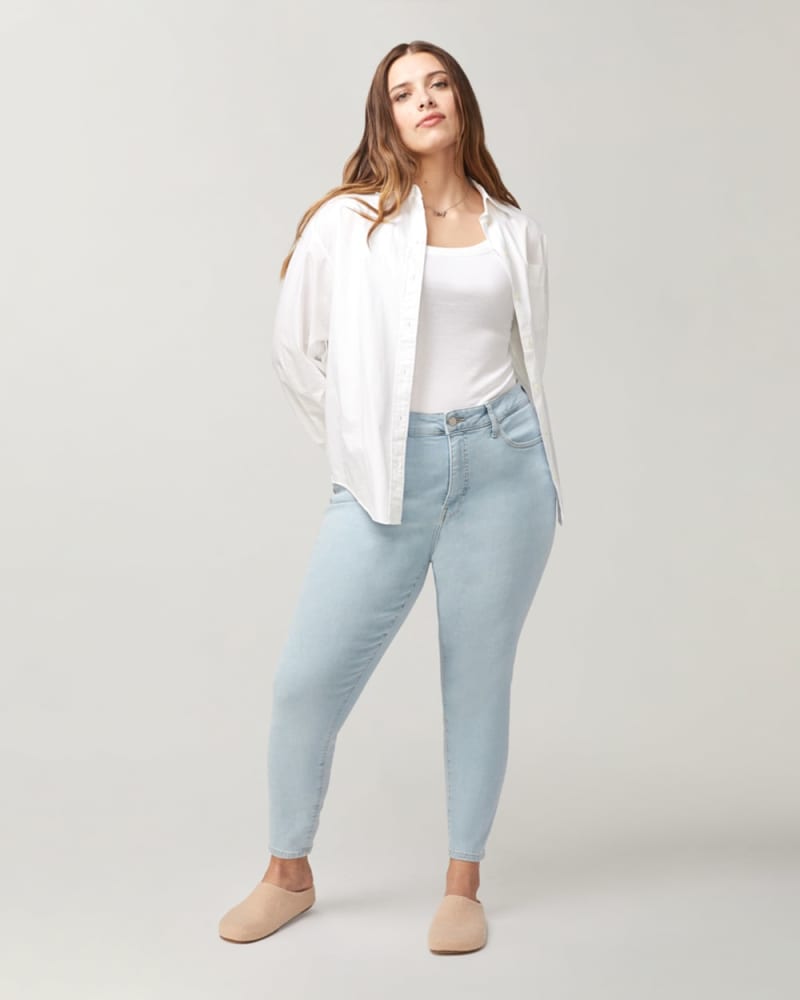 Front of a model wearing a size 14X28 JFK Skinny Jeans in OLYMPIA by Warp + Weft. | dia_product_style_image_id:291827